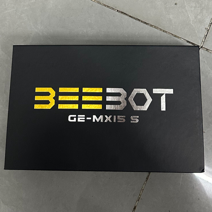 BEEBOT包装盒.jpg